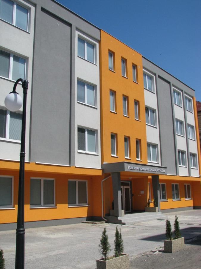 Apartmany Alzuz Ruzomberok Exteriör bild